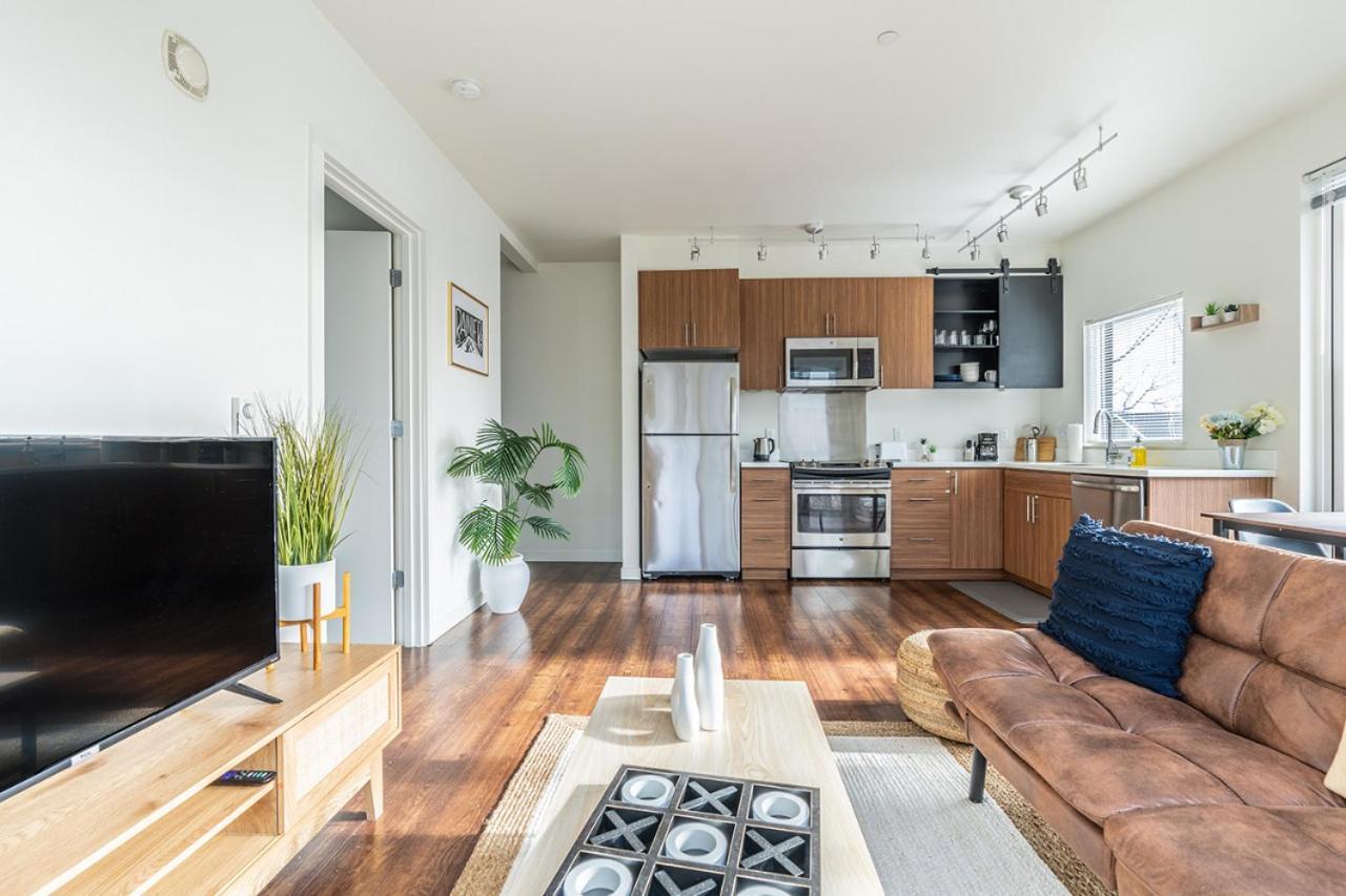 Appartamento Close Downtown Modern - Pet Friendly, Wifi, Rooftop Views Seattle